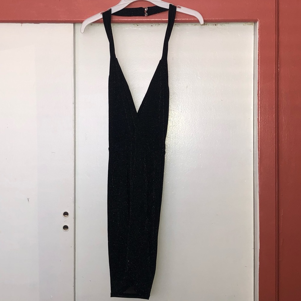 Cute shiny black dress (M)